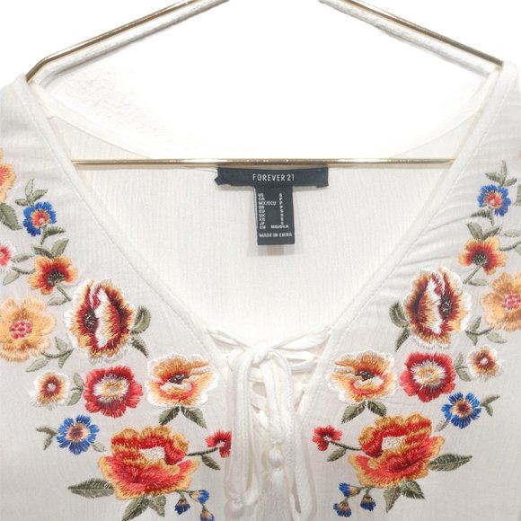 Forever 21 Floral Embroidered Peasant Top - Size Small - Picture 4 of 16